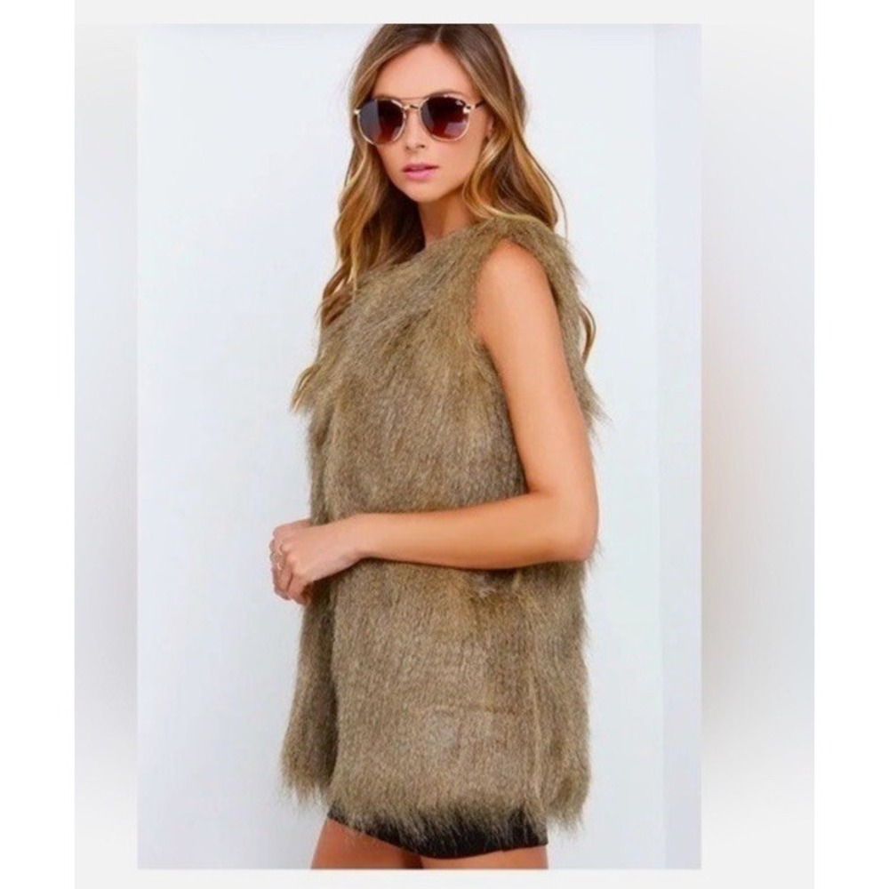 BLACK SWAN Flurry of Fun Faux Fur Vest in Brown Black Medium‎ Sleeveless Coat